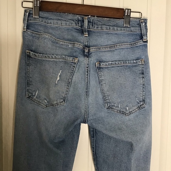 AGOLDE Sophie Crop Jeans with Chewed Hem and Waistband. - Picture 14 of 15